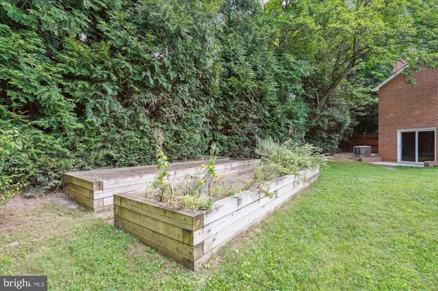 $1,399,000 | 13601 Valley Drive, Rockville, MD 20850