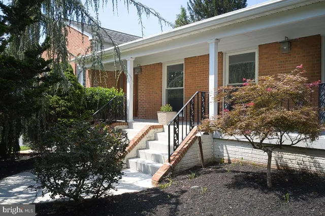 $1,399,000 | 13601 Valley Drive, Rockville, MD 20850