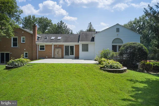 $1,399,000 | 13601 Valley Drive, Rockville, MD 20850