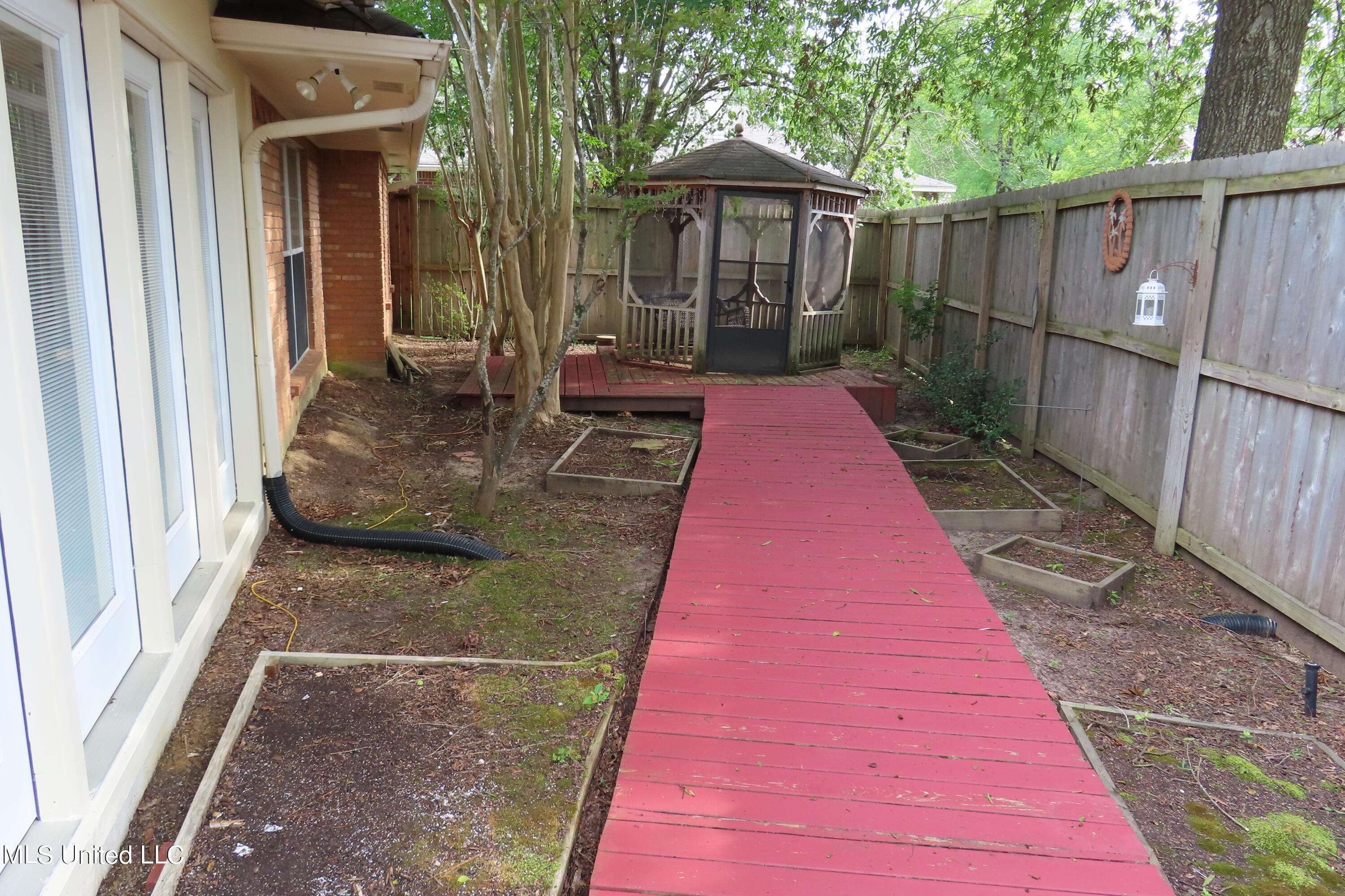 206 Waterfall Way Clinton, MS 39056 - Photo 14 of 17 IMG_3461