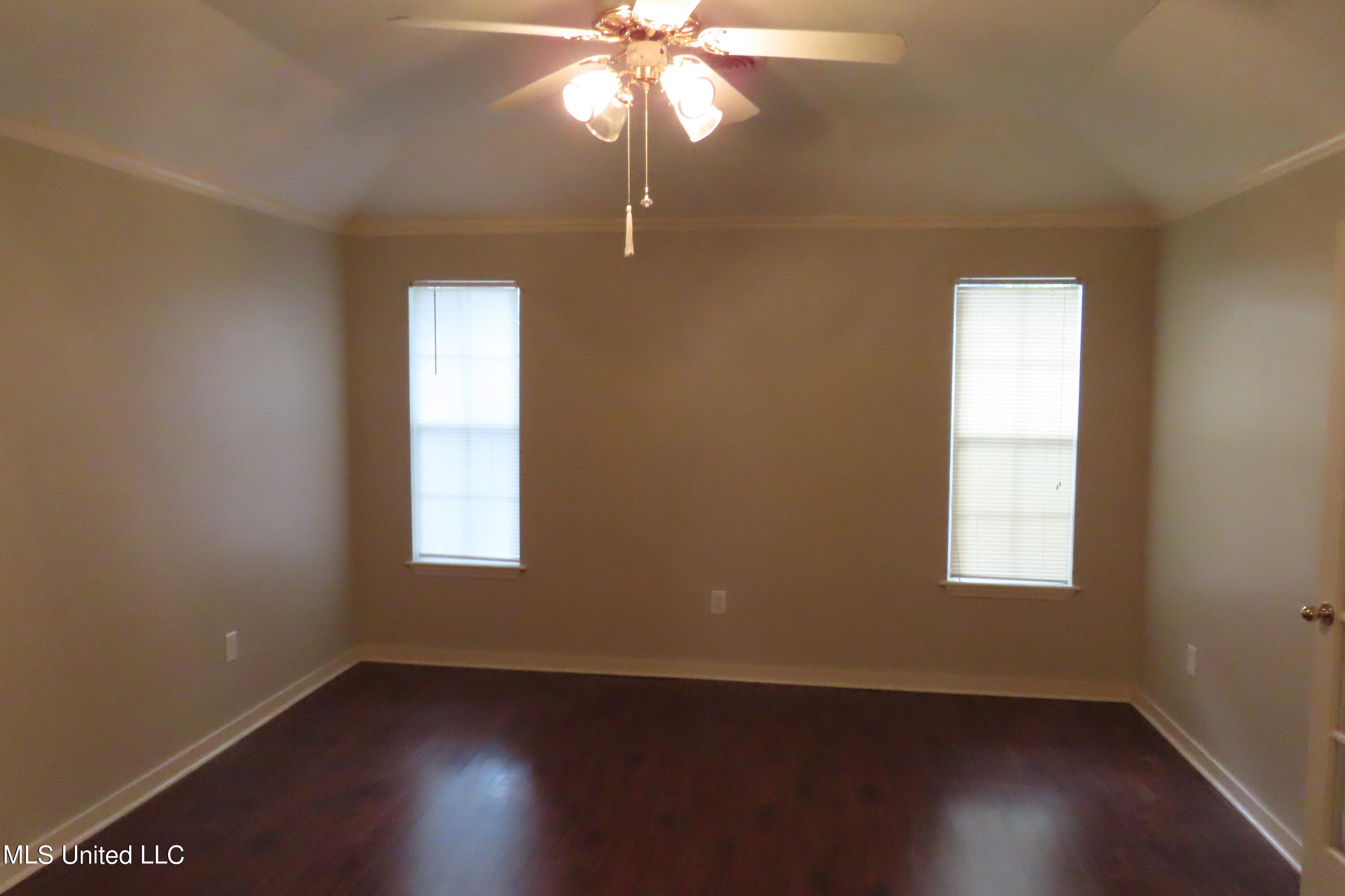 206 Waterfall Way Clinton, MS 39056 - Photo 8 of 17 IMG_3455