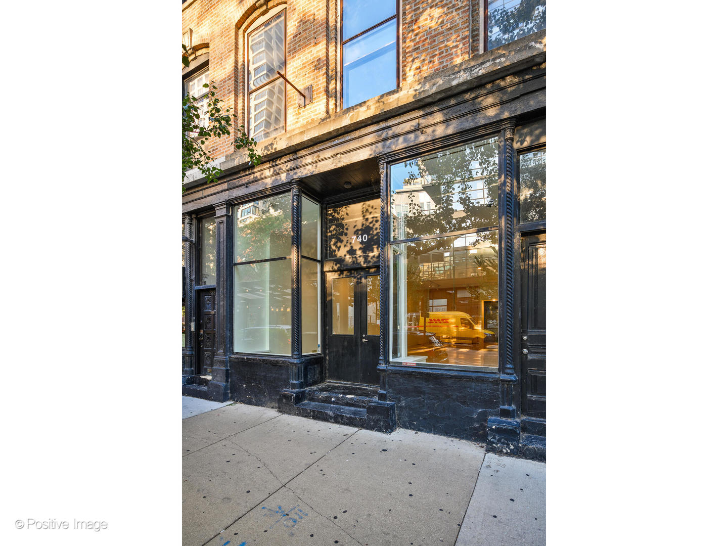 740 North Wells Street Chicago, IL 60654 - Photo 3 of 47 a front view of a building