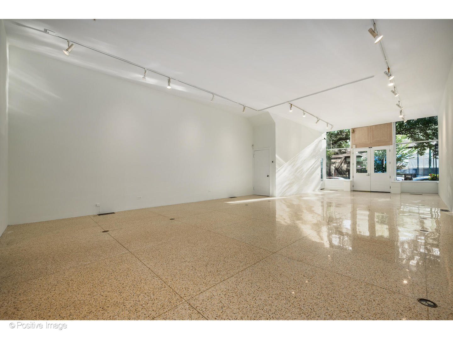 740 North Wells Street Chicago, IL 60654 - Photo 4 of 47 a view interior of a house window and outdoor view
