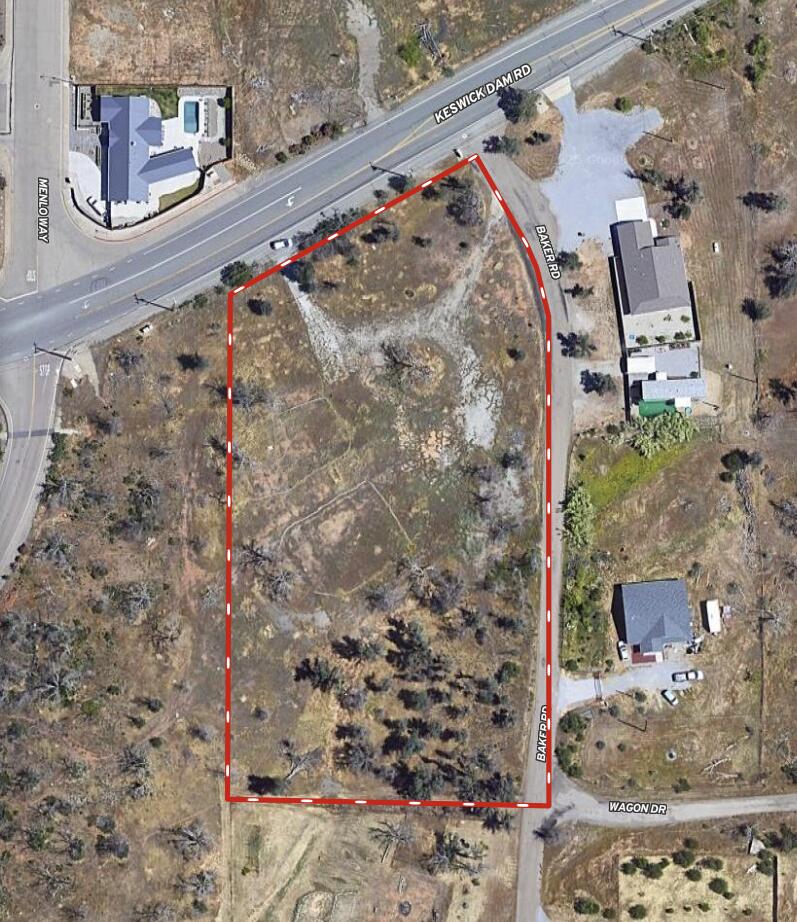 17007 Keswick Dam Road Redding, CA 96003 - Photo 7 of 20 a view of a house with a street