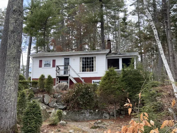 $1,850 | 32 Observatory Road, Meredith, NH 03253
