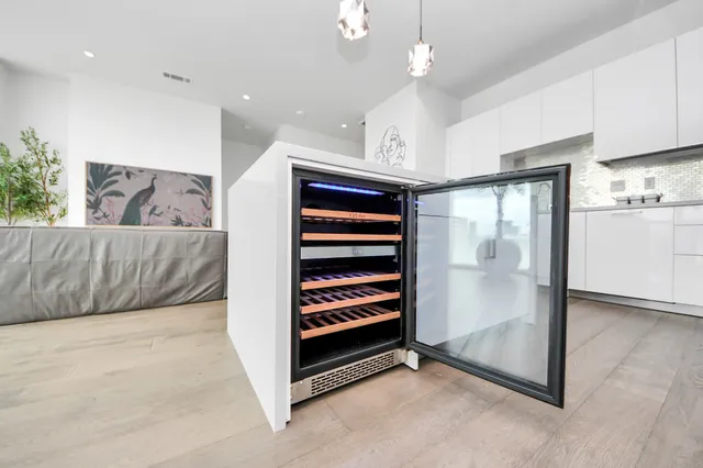 $4,600 | 4521 San Felipe Street, Unit 1904, Houston, TX 77027