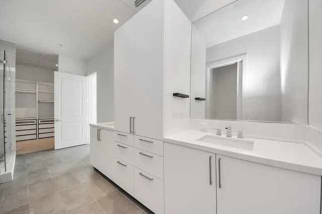 $4,600 | 4521 San Felipe Street, Unit 1904, Houston, TX 77027