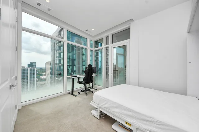 $4,600 | 4521 San Felipe Street, Unit 1904, Houston, TX 77027