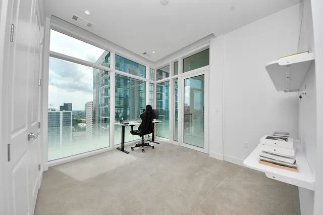 $4,600 | 4521 San Felipe Street, Unit 1904, Houston, TX 77027