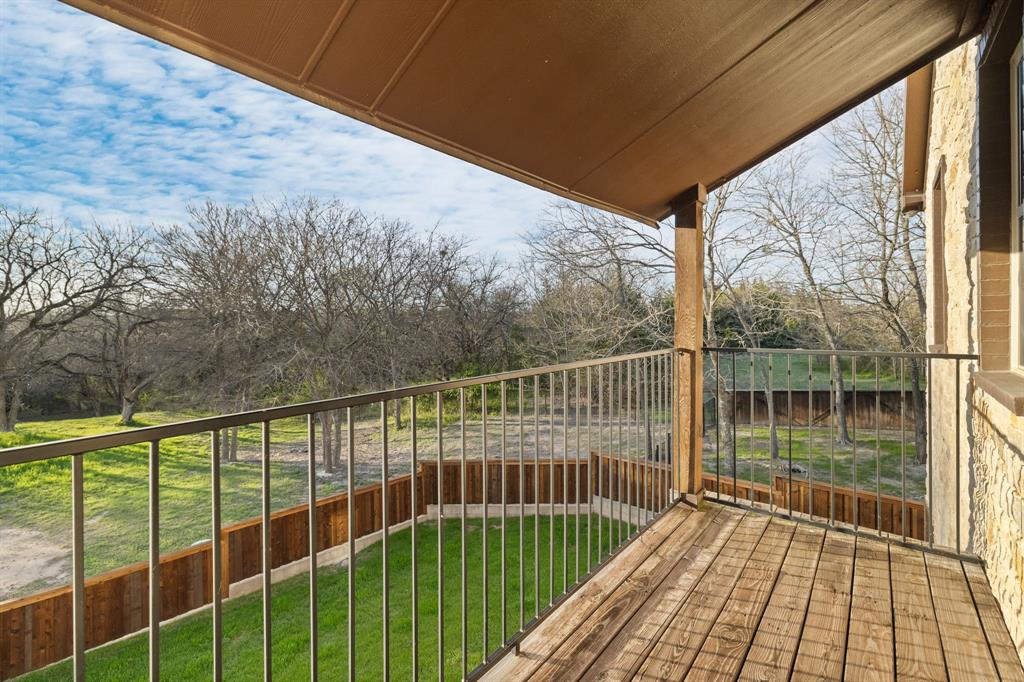 689 Jim Cannon Road Van Alstyne, TX 75495 - Photo 19 of 35 View of balcony