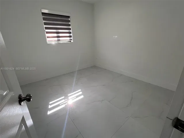 $2,900 | 5470 West 8th Lane, Hialeah, FL 33012