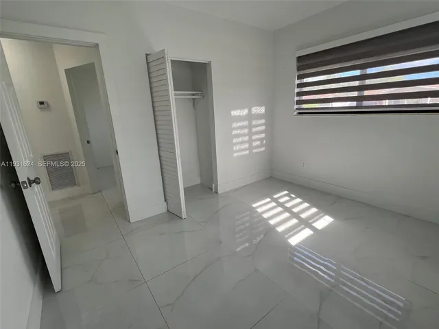 $2,900 | 5470 West 8th Lane, Hialeah, FL 33012