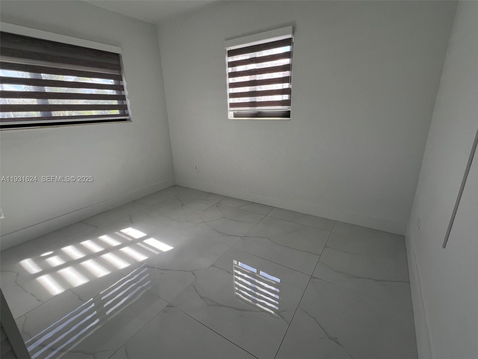 5470 West 8th Lane Hialeah, FL 33012 - Photo 9 of 17