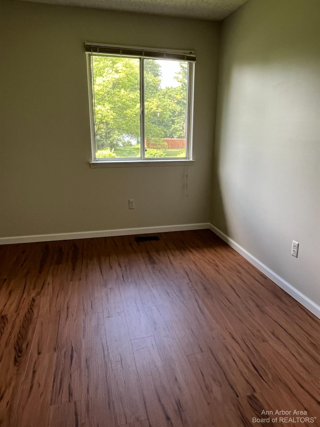 2439 McKinley Road Ypsilanti, MI 48197 - Photo 6 of 15 Photo 6
