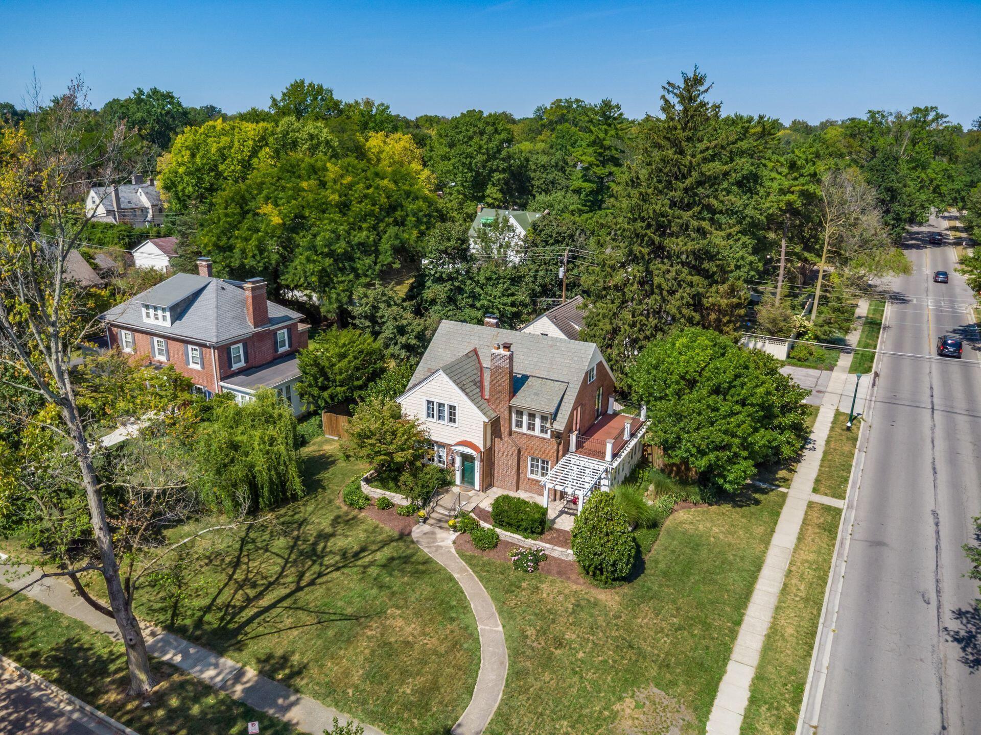 2424 Sherwood Road Bexley, OH 43209 - Photo 71 of 92 Drone