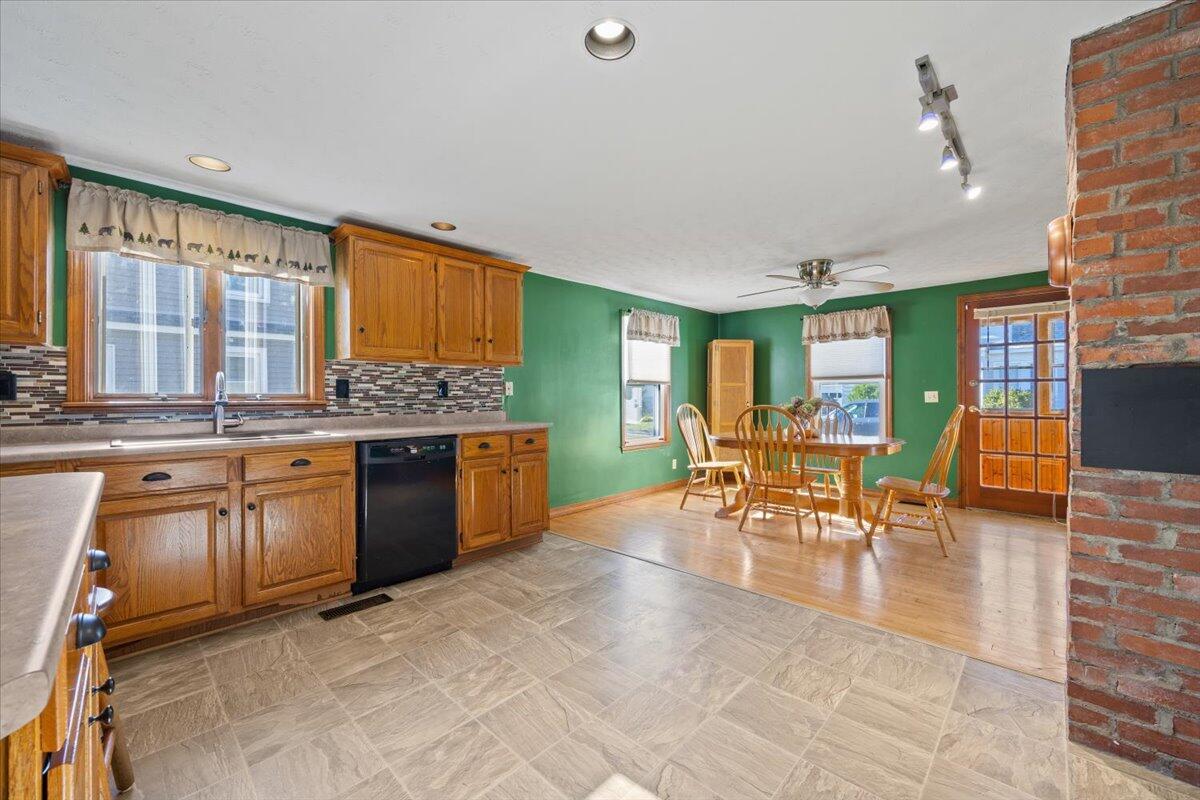 5 Wilson Street Biddeford, ME 04005 - Photo 12 of 27 12-5 Wilson-12