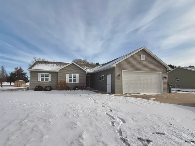 $349,980 | 264 Jasmine Drive, Berlin, WI 54923