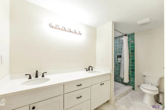 $240,000 | 2440 Highway 20, Vacherie, LA 70090