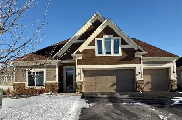 $564,900 | 8824 Upper 7th Place North, Lake Elmo, MN 55042