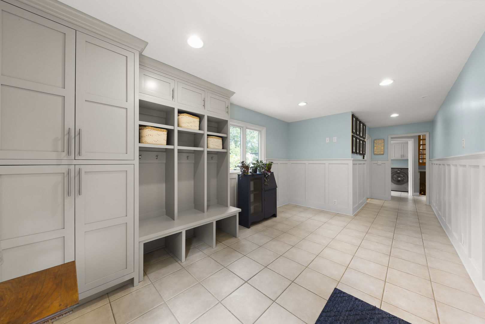 4083 West Sandwich Road Sandwich, IL 60548 - Photo 35 of 74 a view of entryway with workspace