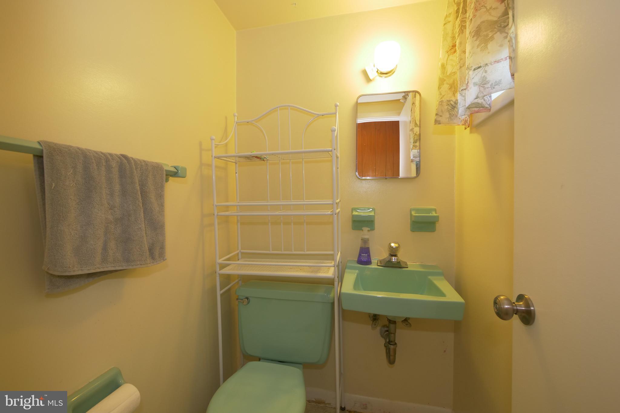 13208 Hathaway Drive Silver Spring, MD 20906 - Photo 29 of 33 1/2 Bath Lower Level