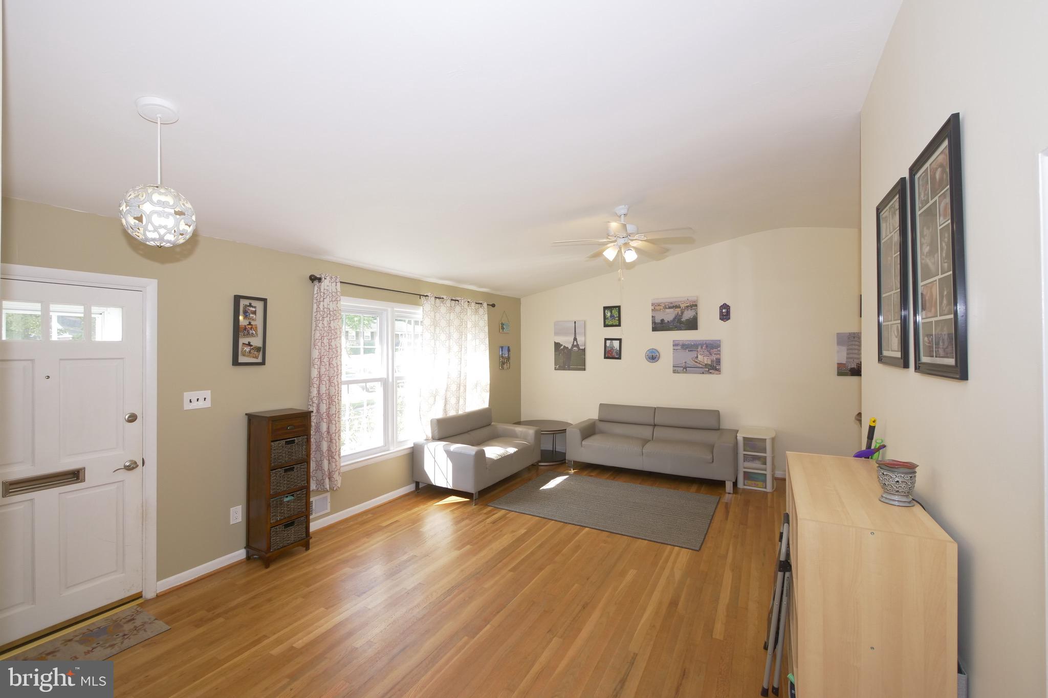 13208 Hathaway Drive Silver Spring, MD 20906 - Photo 3 of 33 LR