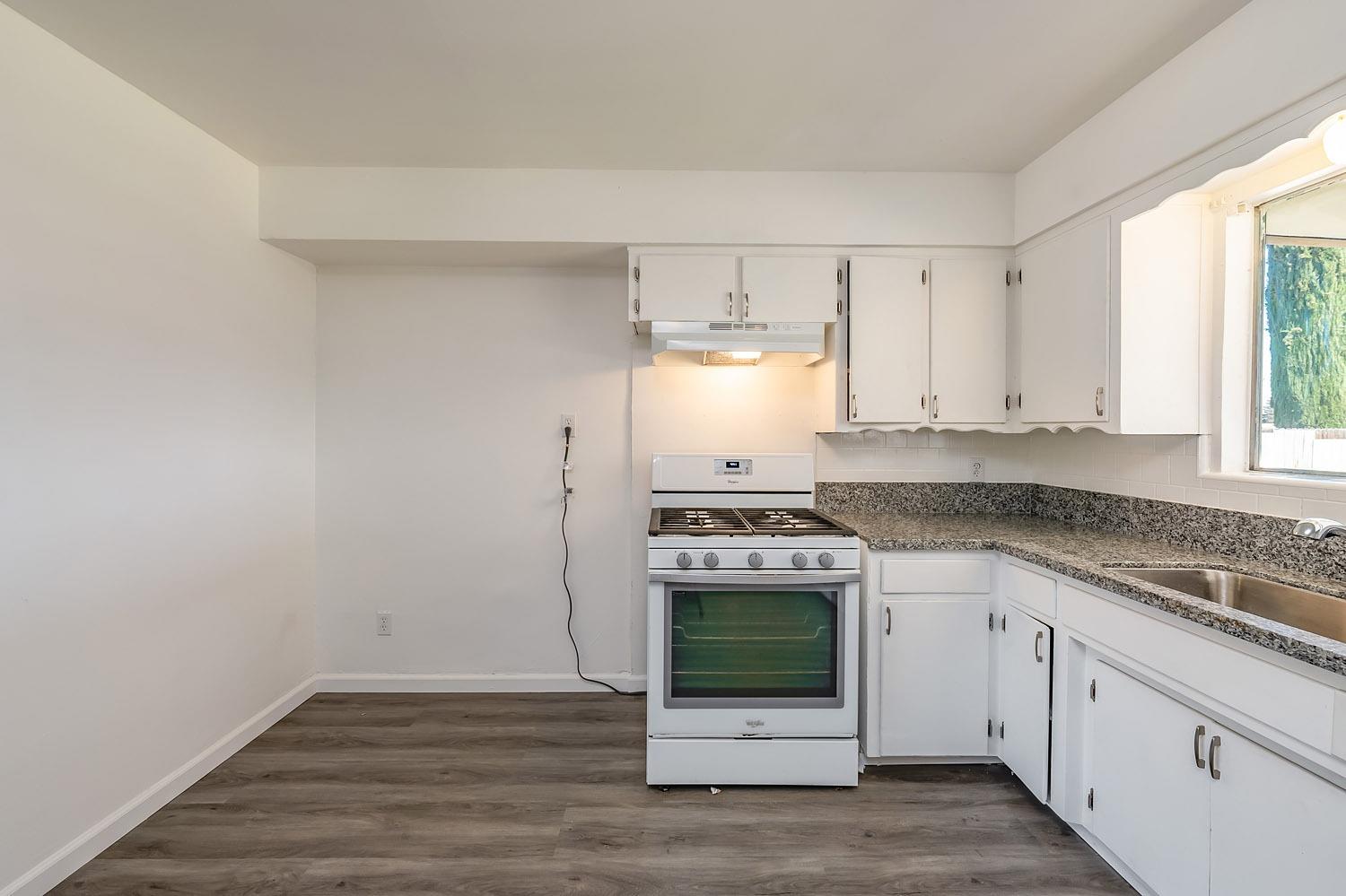 516 Gemini Street Tulare, CA 93274 - Photo 11 of 25