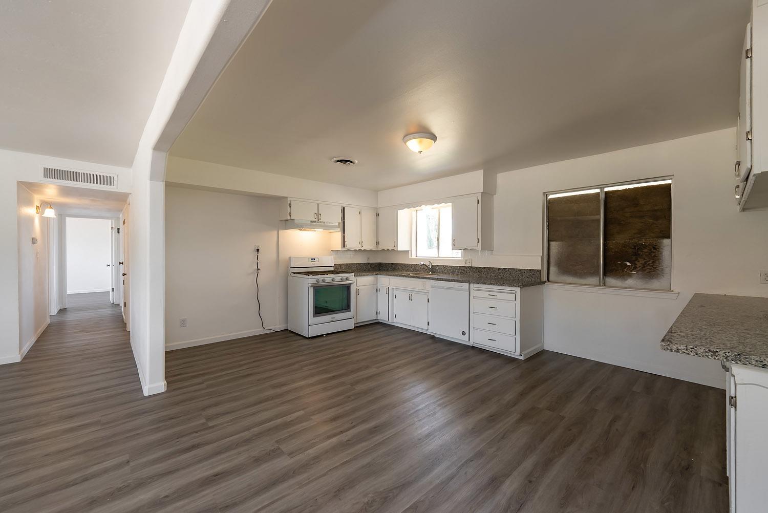 516 Gemini Street Tulare, CA 93274 - Photo 9 of 25