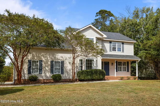 $535,000 | 906 Ridge Water Boulevard, Morehead City, NC 28557