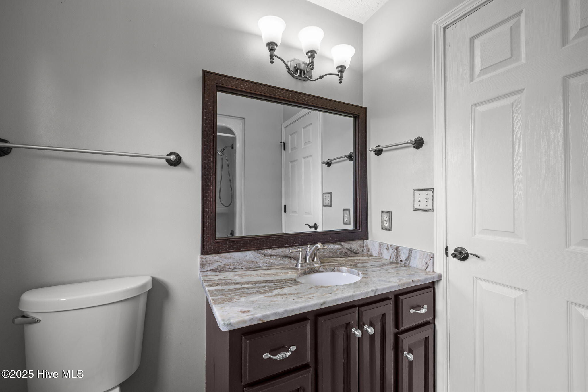 906 Ridge Water Boulevard Morehead City, NC 28557 - Photo 24 of 56 Upstairs