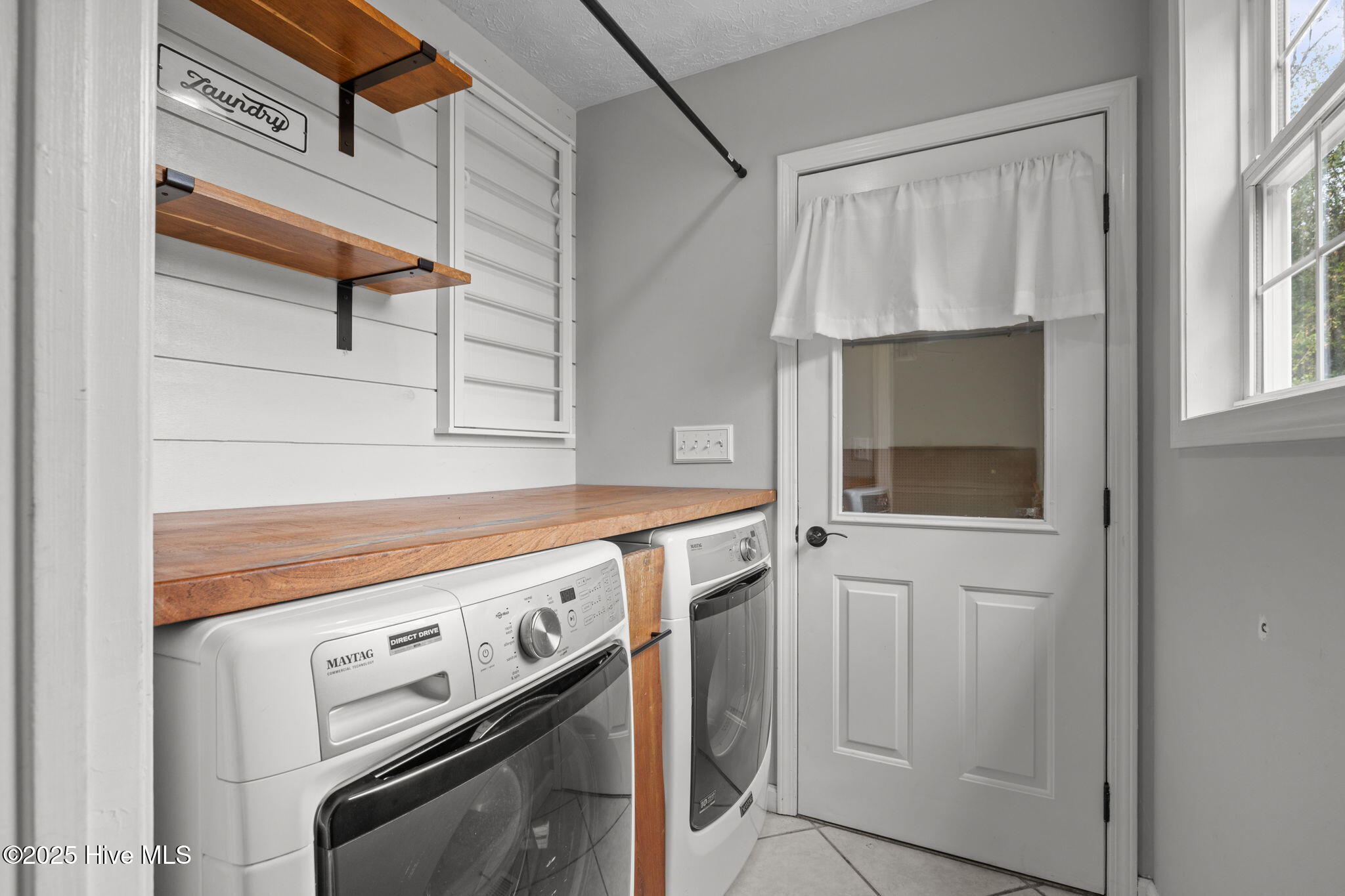 906 Ridge Water Boulevard Morehead City, NC 28557 - Photo 29 of 56 Laundry Area