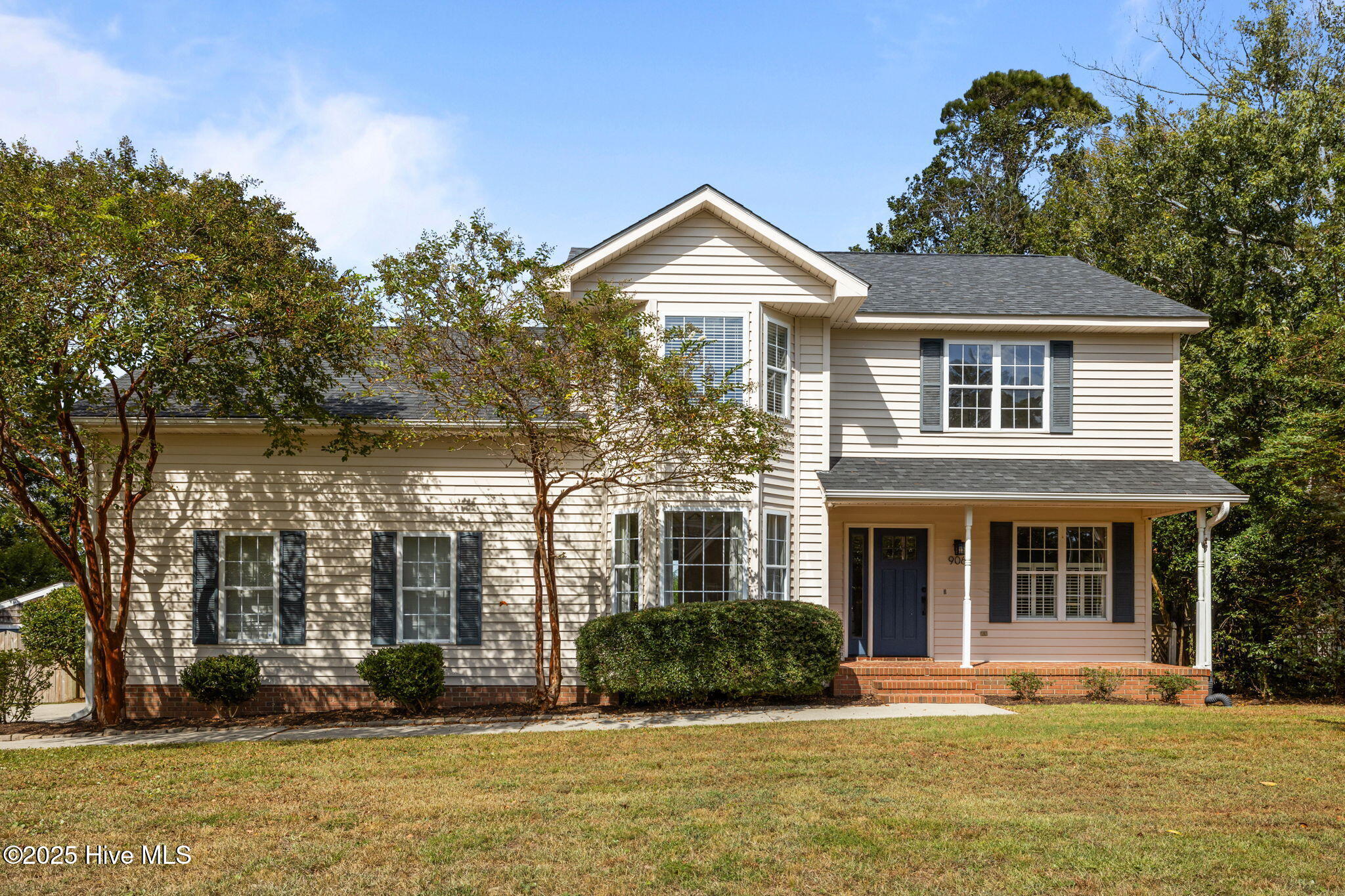 906 Ridge Water Boulevard Morehead City, NC 28557 - Photo 36 of 56 Front Yard