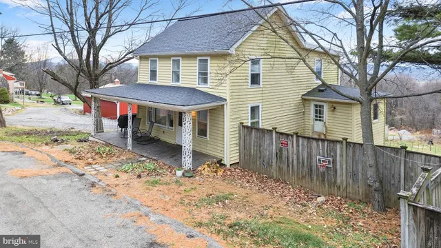 $379,900 | 6004 Clevelandtown Road, Boonsboro, MD 21713