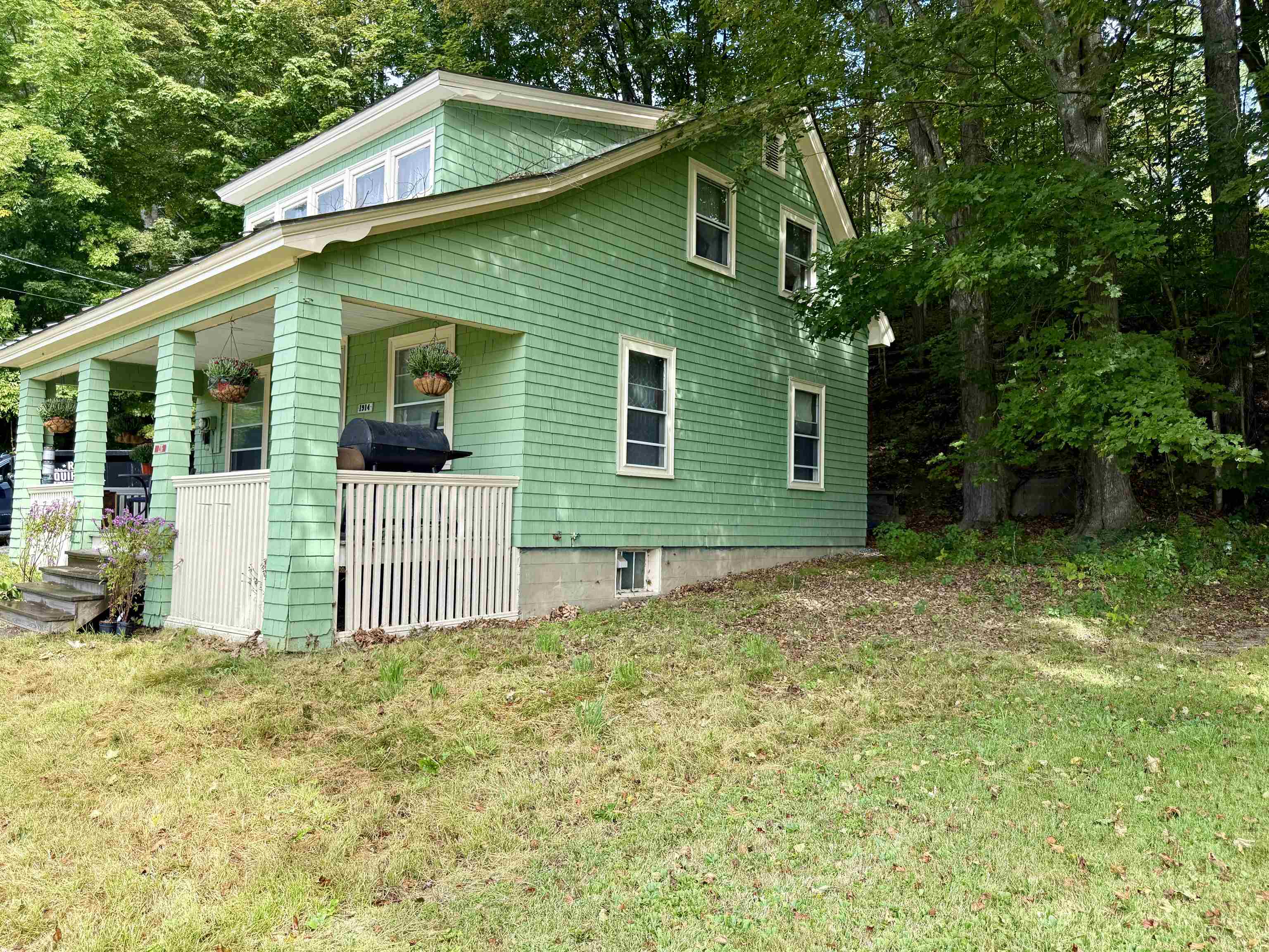 226 North Main Street Bethel, VT 05032 - Photo 1 of 21