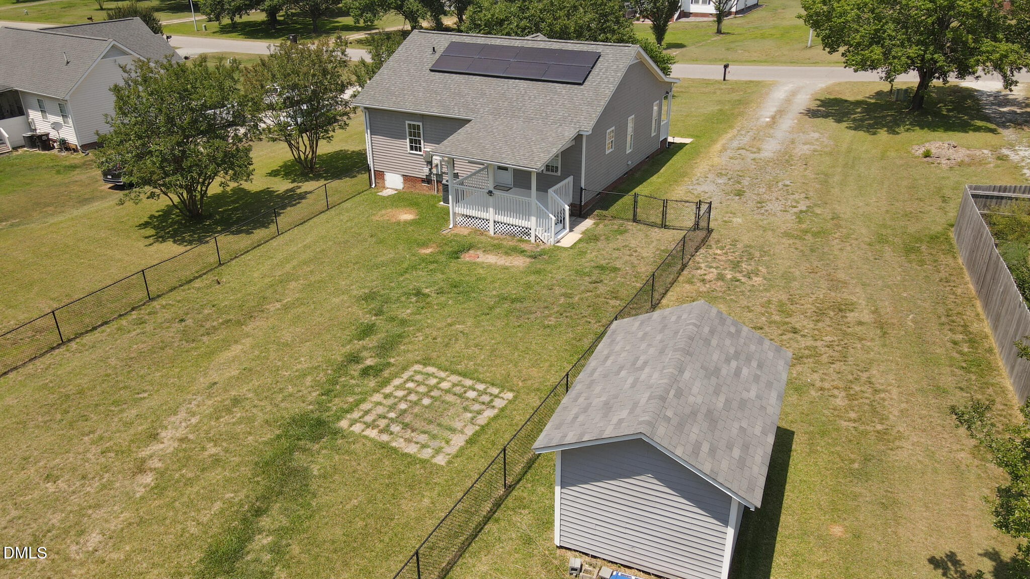 117 Sherman Road Fuquay-Varina, NC 27526 - Photo 27 of 31 117 Sherman-40