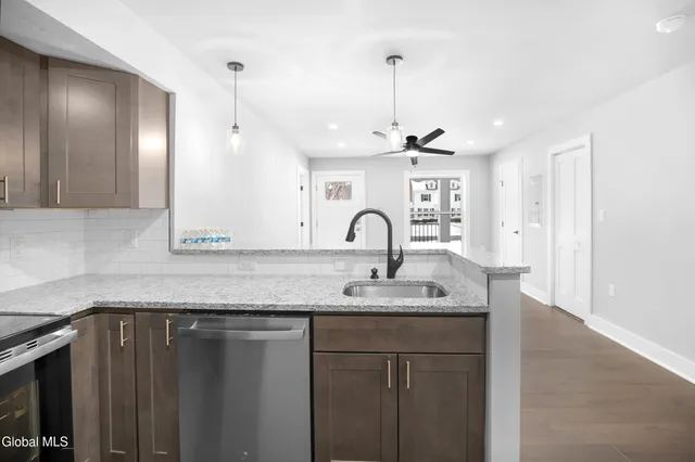 $2,650 | 103 East High Street, Unit 2, Ballston Spa, NY 12020