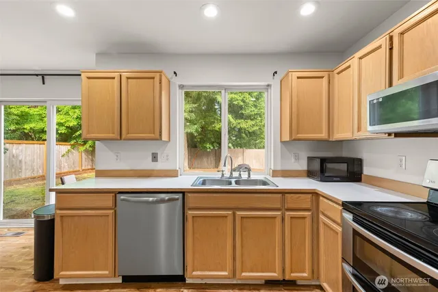 $550,000 | 16503 133rd Avenue East, Puyallup, WA 98374