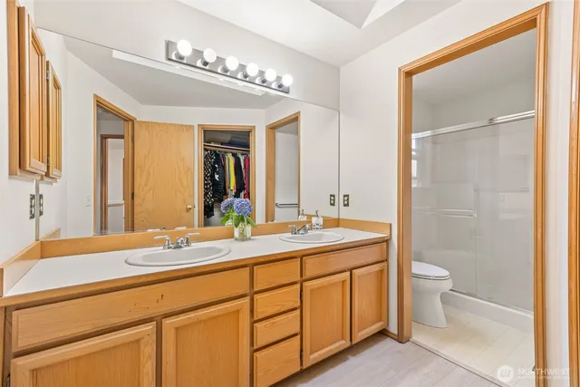 $550,000 | 16503 133rd Avenue East, Puyallup, WA 98374