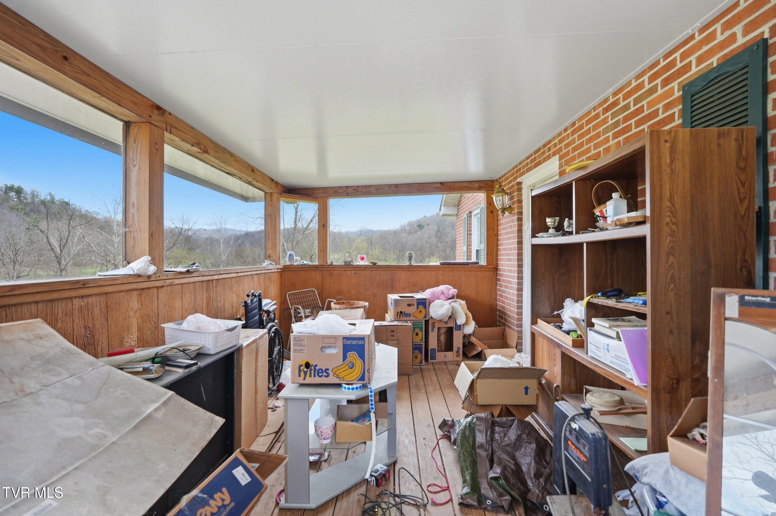 20180 Monroe Road Damascus, VA 24236 - Photo 23 of 43 23_20180 monroe rd-34