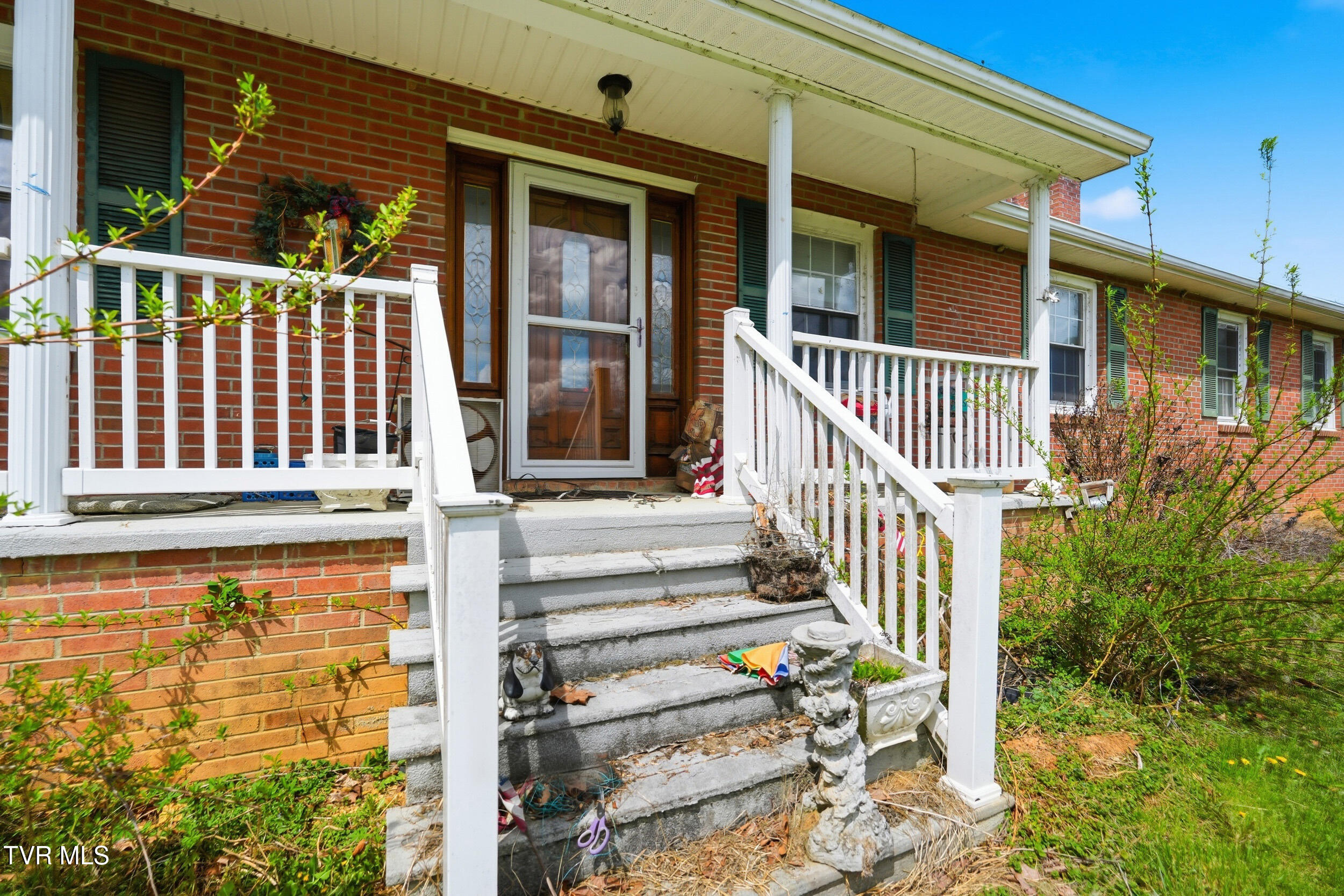 20180 Monroe Road Damascus, VA 24236 - Photo 3 of 43 3_20180 monroe rd-35