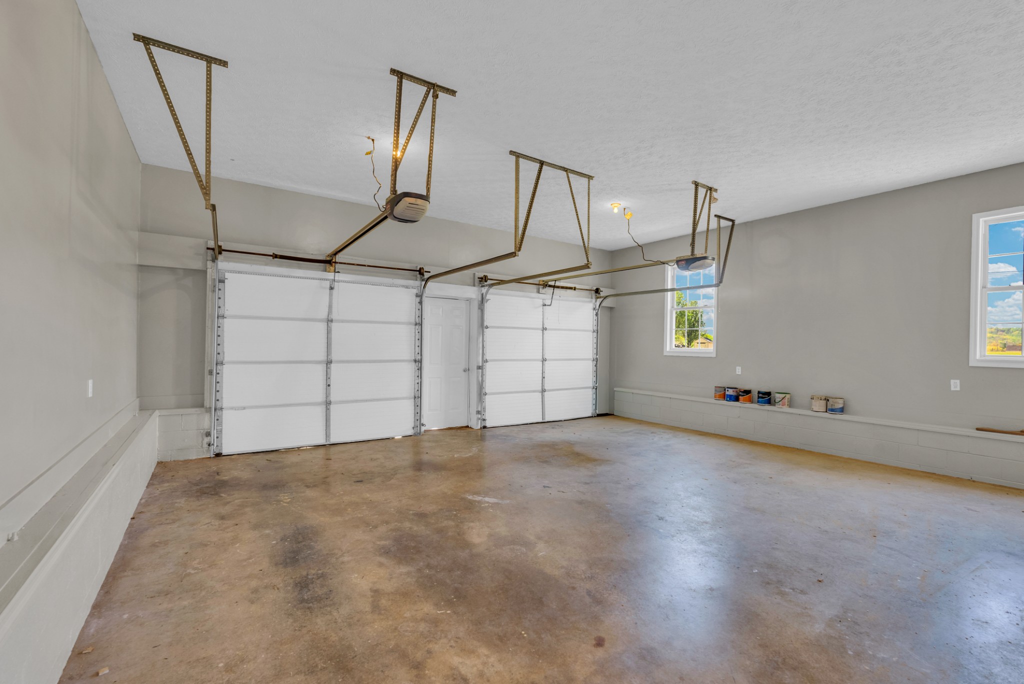 199 Tomahawk Lane Doyle, TN 38559 - Photo 28 of 29 an empty room with windows