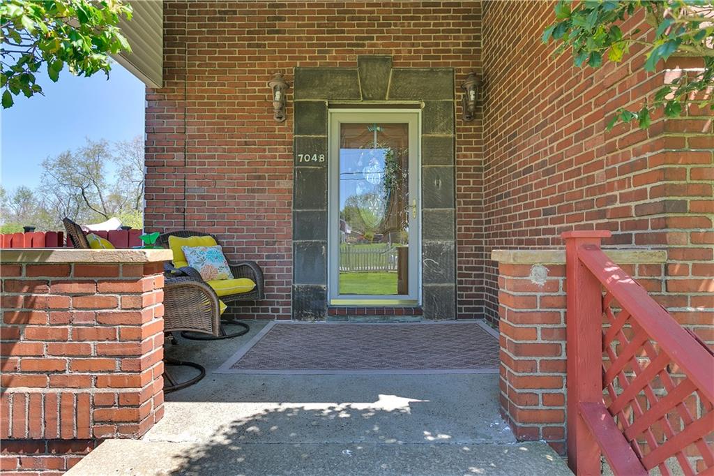 7048 Shannon Road Verona, PA 15147 - Photo 3 of 25 Gallery Image 3
