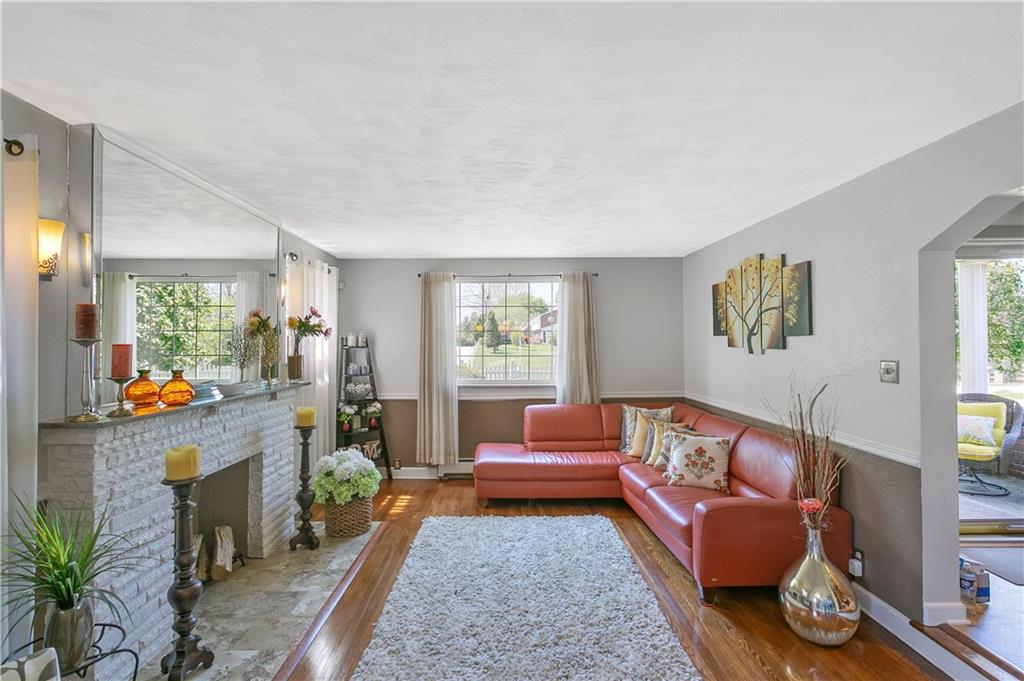 7048 Shannon Road Verona, PA 15147 - Photo 10 of 25 Gallery Image 10