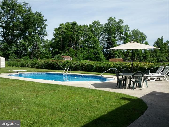 441 Meadowcroft Road Woodbury, NJ 08096 - Photo 22 of 25 Pool