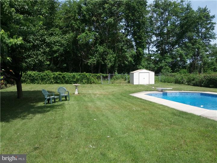 441 Meadowcroft Road Woodbury, NJ 08096 - Photo 23 of 25 Back Yard