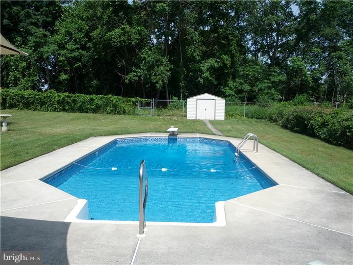 441 Meadowcroft Road Woodbury, NJ 08096 - Photo 25 of 25 Pool