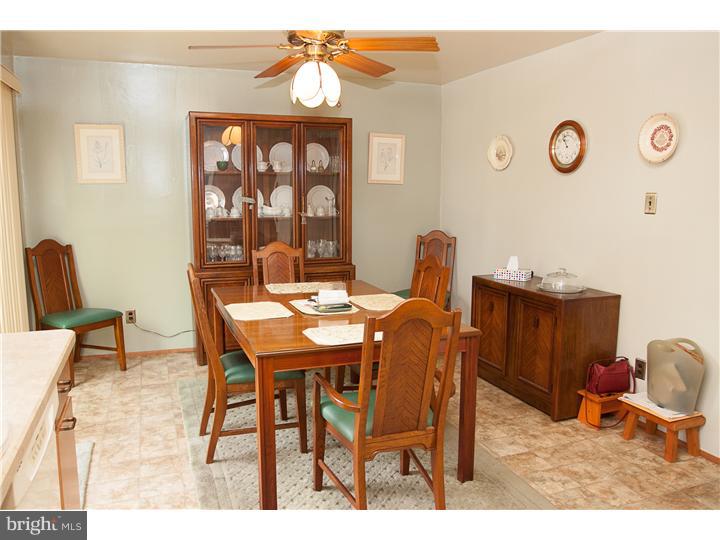 441 Meadowcroft Road Woodbury, NJ 08096 - Photo 5 of 25 Dining Room