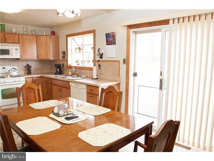 441 Meadowcroft Road Woodbury, NJ 08096 - Photo 8 of 25 Kitchen