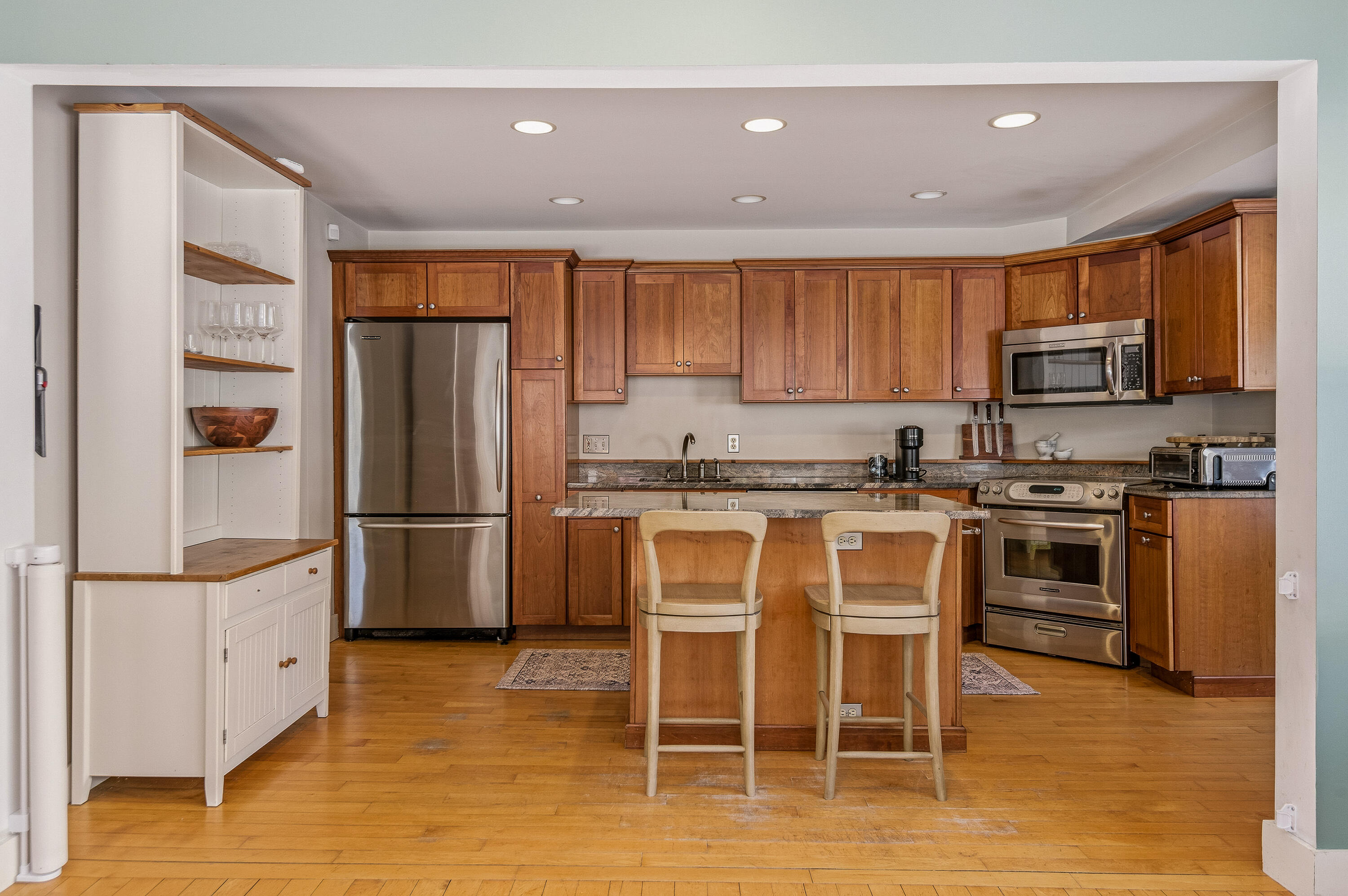 387 Danforth Street, Unit 1 Portland, ME 04102 - Photo 17 of 42 24_387 Danforth St Unit 1_MorneauStudios