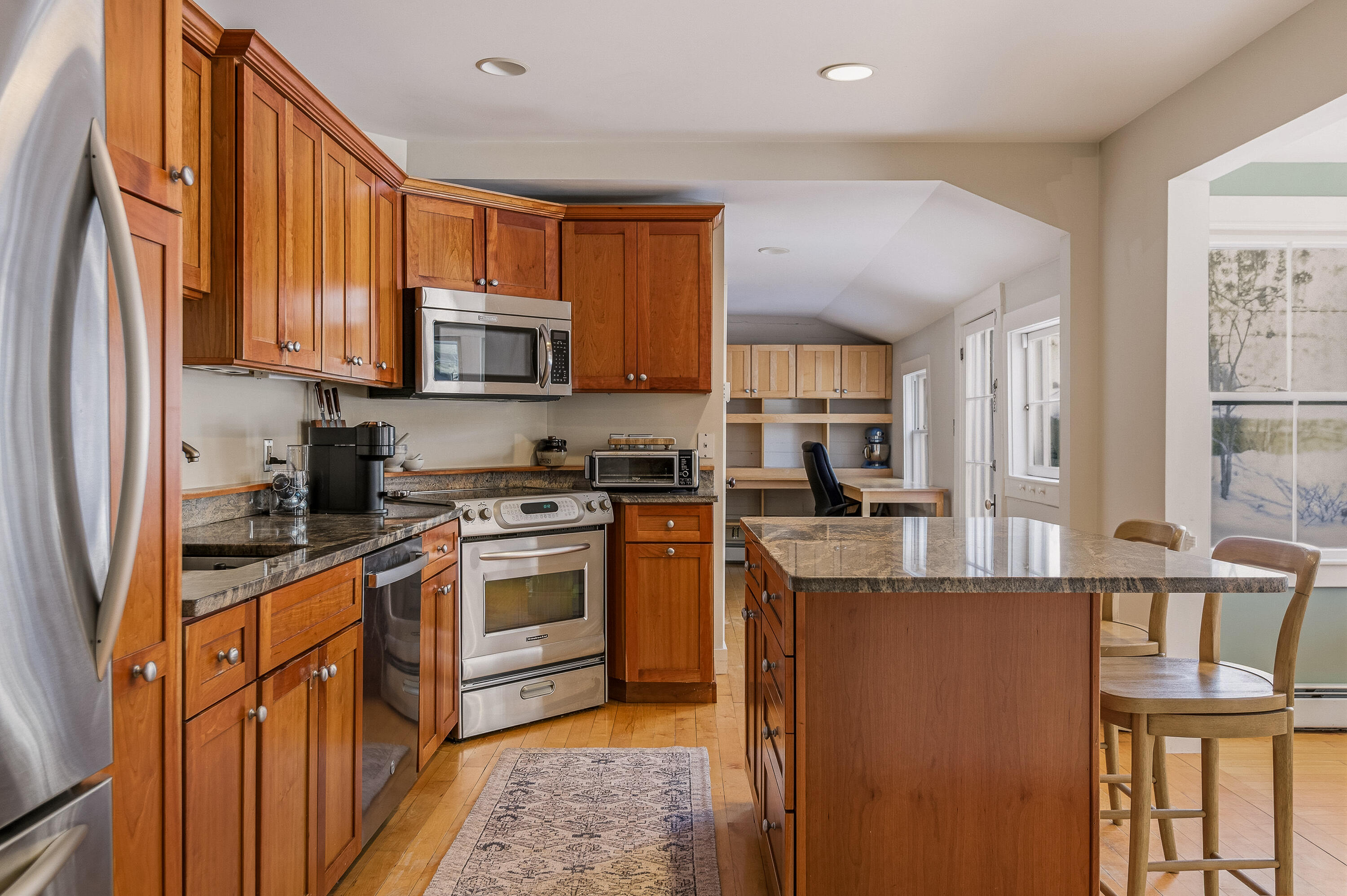 387 Danforth Street, Unit 1 Portland, ME 04102 - Photo 18 of 42 25_387 Danforth St Unit 1_MorneauStudios